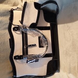 Maxx New York Black and Cream Tote Bag Set